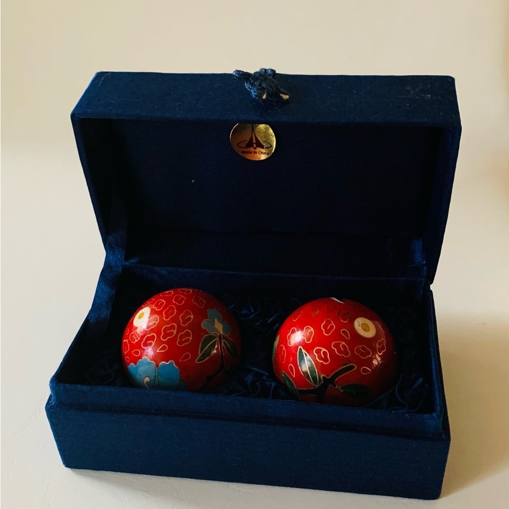 Chinese distressed meditation balls